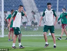 雄鹿球队迎来新赛季备战球员状态出色视频 雄鹿球队迎来新赛季备战球员状态出色视频